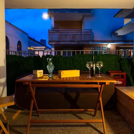 아파트 Apt With Terrace At 2 Steps From The Metro 생투앙